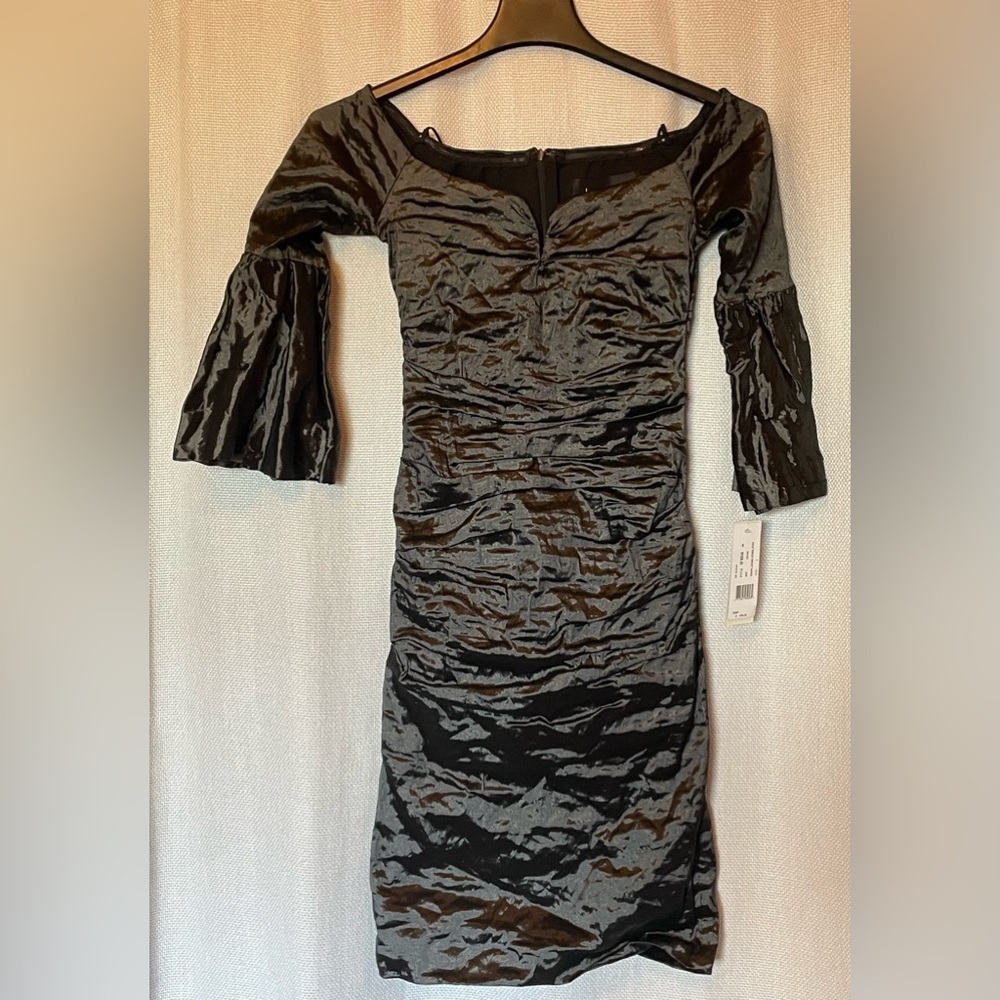 Nicole Miller NWT Techno Metal Flare Sleeve dress - Picture 3 of 9